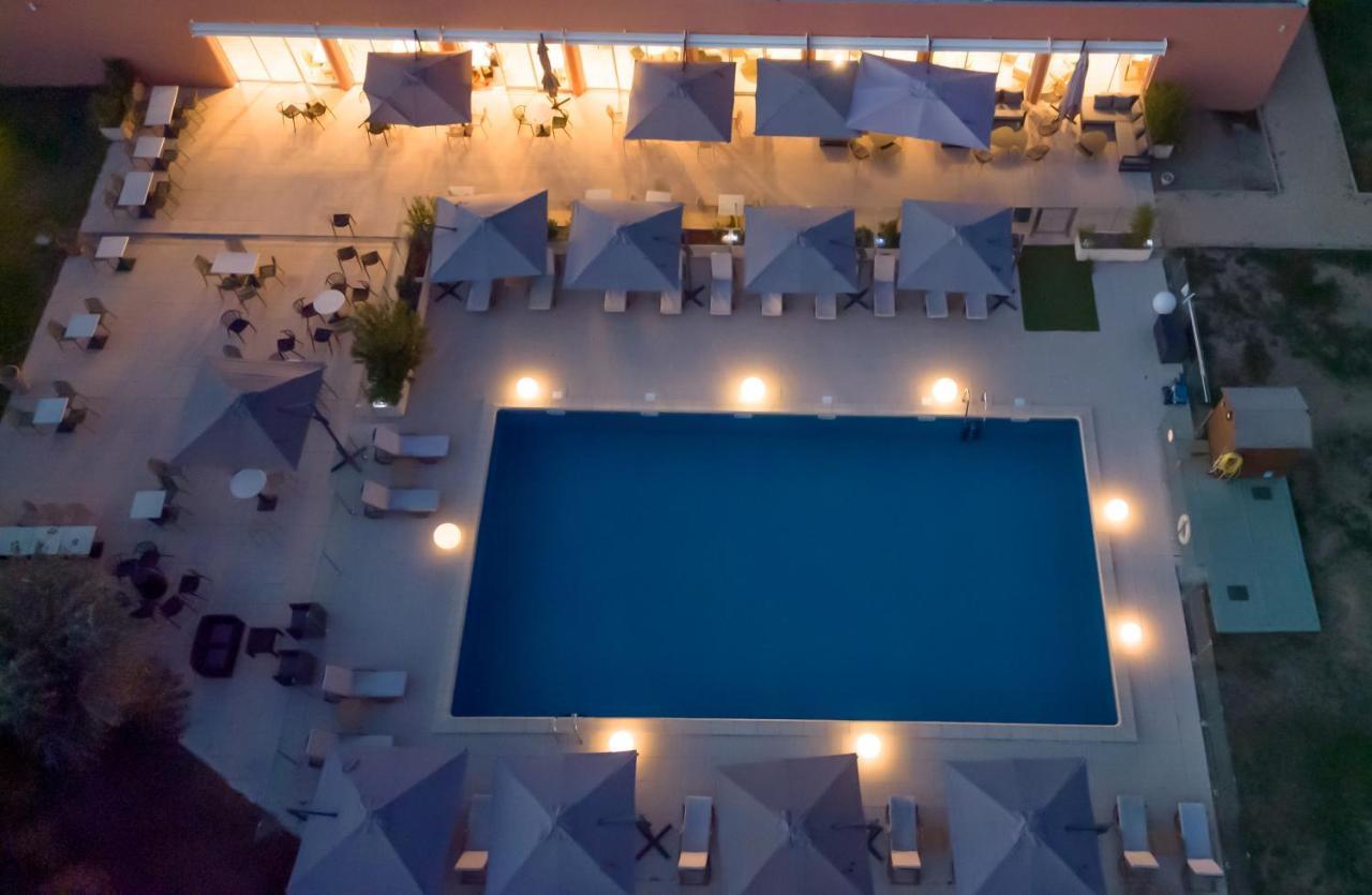 Hotel Mount Venturi - Aix-En-Provence Sainte-Victoire - Bar & Restaurant & Padel Rousset  Exterior photo